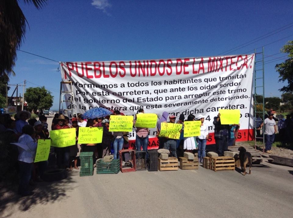 Con diálogo levantan plantón sobre la carretera Izúcar-Atencingo